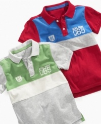 Up his style with the sweet and simple looks of these colorblocked one-stripe polo shirts from Greendog. Up his style with the sweet and simple looks of these colorblocked one-stripe polo shirts from Greendog.