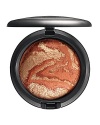 A luxurious velvet-soft powder with high-frost metallic finish. Smooths on: adds buffed-up highlights to cheeks and brows, or an overall ultra-deluxe polish to the face.