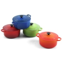 Le Creuset MG0409-MC Round French Oven Magnets, Set of 4 Le Creuset MG0409-MC Round French Oven Magnets, Set of 4
