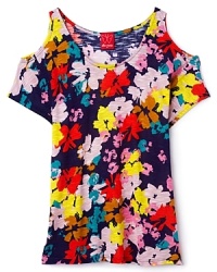 Let her look bloom with Ella Moss' chic floral top, bursting with bold allover prints and updated with cute shoulder cut-outs. Let her look bloom with Ella Moss' chic floral top, bursting with bold allover prints and updated with cute shoulder cut-outs.