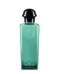 HERMÈS Colognes are generous, figurative expressions of simple pleasures-written as olfactory snapshots. Eau d'orange verte is the founding Eau de cologne in the HERMÈS Colognes Collection. Sparkling and invigorating, it carries the green freshness of an explosion of oranges with a woody signature. Citrus, minty, woody. HERMÈS Colognes are generous, figurative expressions of simple pleasures-written as olfactory snapshots. Eau d'orange verte is the founding Eau de cologne in the HERMÈS Colognes Collection. Sparkling and invigorating, it carries the green freshness of an explosion of oranges with a woody signature. Citrus, minty, woody.