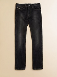 Black-washed denim with slight wear and whiskers.Front buttonWaistband with belt loopsZip fly5-pocket style80% cotton/20% metalMachine washImported Black-washed denim with slight wear and whiskers.Front buttonWaistband with belt loopsZip fly5-pocket style80% cotton/20% metalMachine washImported