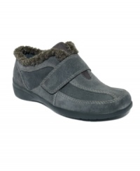 If it's everyday comfort you want, look no further. The Iggy flats by Easy Spirit are constructed of soft suede and trimmed with faux fur at the ankle for plush comfort with every step. If it's everyday comfort you want, look no further. The Iggy flats by Easy Spirit are constructed of soft suede and trimmed with faux fur at the ankle for plush comfort with every step.