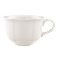 The Villeroy & Boch Manoir dinnerware collection offers mannered elegance with simple modern shapes that respect craft and classic design. With a scalloped edge, this fine cup brings sophistication to tea time, adding another dimension to your complete table setting. The Villeroy & Boch Manoir dinnerware collection offers mannered elegance with simple modern shapes that respect craft and classic design. With a scalloped edge, this fine cup brings sophistication to tea time, adding another dimension to your complete table setting.
