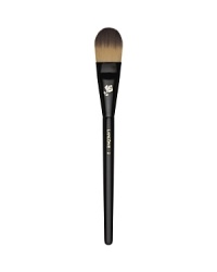 Made with only the finest materials, this precision-crafted tool allows for virtually flawless makeup application every time, anywhere. Provides even coverage of liquid foundation for a picture-perfect finish. Made with only the finest materials, this precision-crafted tool allows for virtually flawless makeup application every time, anywhere. Provides even coverage of liquid foundation for a picture-perfect finish.