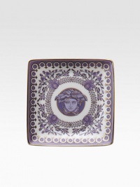 Inspired by the distinguished style of the French Royal Court of Louis XIV, this porcelain canape dish features the kind of elegance that could only come from the House of Versace. From the Le Grand Divertissement CollectionPorcelain4¾ squareHand washMade in Germany