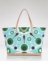 A 60s inspired print makes standout summer style a breeze on kate spade new york's beachy Solar Raelin bag. A jute trim at the base lends extra warm-weather appeal.