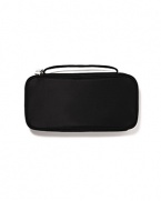 Keep your makeup brushes in top condition by storing them in this chic brush case. A must for travel.