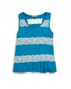 THE LOOKV necklineSleevelessStriped lace designTHE MATERIAL95% rayon/5% spandexTrim: nylonCARE & ORIGINMachine washMade in USA