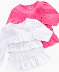 She can wrap herself in ruffles with this fun tiered top from So Jenni, a perfectly sweet style. She can wrap herself in ruffles with this fun tiered top from So Jenni, a perfectly sweet style.