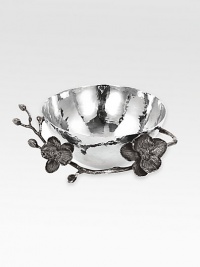 A stunning little bowl inspired in the forms and textures of nature, crafted with an artisan's eye from hammered stainless steel and blackened nickel-plated metal by one of America's premier metalwork artists. From the Black Orchid Collection2½H X 5 diameterHand washImported A stunning little bowl inspired in the forms and textures of nature, crafted with an artisan's eye from hammered stainless steel and blackened nickel-plated metal by one of America's premier metalwork artists. From the Black Orchid Collection2½H X 5 diameterHand washImported