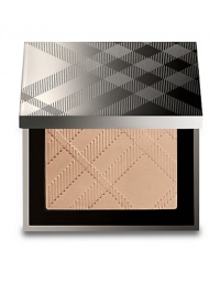 A sheer perfecting powder with an ultra fine, smooth and adherent texture that leaves the complexion balanced, shine-free and mattified with a long-lasting finish. Micronised powders provide lightweight comfort, while wild rose provides moisturising benefits. UV filters protect from damaging environmental exposure. Burberry Sheer Powder reduces any unwanted shine to help you achieve a beautiful satin finish. Apply sparingly on the forehead, around sides of nose and chin and under eyes. 