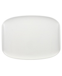 Spacious and ready for any meal, this Gourmet Plate doubles as a serving tray or large dinner plate. Customize your own table arrangement with other pieces from the sleek Urban Nature collection from Villeroy & Boch. Spacious and ready for any meal, this Gourmet Plate doubles as a serving tray or large dinner plate. Customize your own table arrangement with other pieces from the sleek Urban Nature collection from Villeroy & Boch.