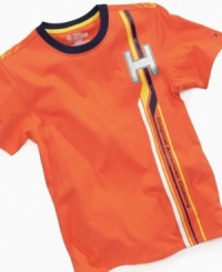 Clean lines on this t-shirt from Tommy Hilfiger will give his everyday look a sharp sense of style. Clean lines on this t-shirt from Tommy Hilfiger will give his everyday look a sharp sense of style.