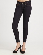 Bold contrast stitching and signature horseshoe stitched pockets make this stretchy legging look a denim must.THE FITVery fitted from waist to hem Rise, about 7 Inseam, about 30THE DETAILSZip fly Five-pocket style Signature stitching on back pockets Contrast stitching 98% cotton/2% elastane Machine wash Made in USA 