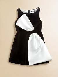Crafted in a classic shift silhouette, this charming, sleeveless, velvet frock is complimented by an eye-catching bow.BoatneckSleevelessBack zipperBow detail at waistbandFully linedCottonDry cleanImported Crafted in a classic shift silhouette, this charming, sleeveless, velvet frock is complimented by an eye-catching bow.BoatneckSleevelessBack zipperBow detail at waistbandFully linedCottonDry cleanImported