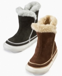 They'll love pulling on these cozy boots from Converse, with comfy fleece to keep little toes warm. They'll love pulling on these cozy boots from Converse, with comfy fleece to keep little toes warm.