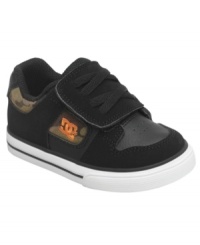 Add cute style to your future skater's looks with these adorable Pure sneakers from DC Shoes. Add cute style to your future skater's looks with these adorable Pure sneakers from DC Shoes.