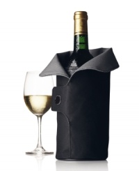 The newest and the coolest way to keep your wine chilled from Menu. The Vignon Cool Coat's removable inner coat, which you keep in the freezer, is filled with a cooling gel, and together with the outer layer, the Cool Coat keeps your wine cold for an hour. The newest and the coolest way to keep your wine chilled from Menu. The Vignon Cool Coat's removable inner coat, which you keep in the freezer, is filled with a cooling gel, and together with the outer layer, the Cool Coat keeps your wine cold for an hour.