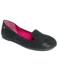 Easy style that's super trendy. Roxy's Pyper smoking flats will be your new go-to shoe. Easy style that's super trendy. Roxy's Pyper smoking flats will be your new go-to shoe.