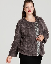 Opt for old Hollywood glamour in this opulent Prairie New York jacket. Opt for old Hollywood glamour in this opulent Prairie New York jacket.