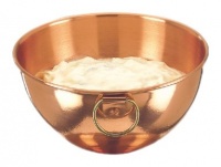 Old Dutch Solid Copper 2-1/4-Quart Beating Bowl Old Dutch Solid Copper 2-1/4-Quart Beating Bowl