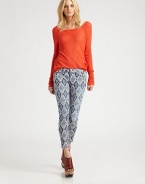 Slim, sexy and ultra-fitted in an on-trend diamond print.THE FITSkinny fitRise, about 7½Inseam, about 28THE DETAILSZip flyFive-pocket style95% cotton/5% spandexMachine washMade in USA of imported fabricModel shown is 5'9 (175cm) wearing US size 4.