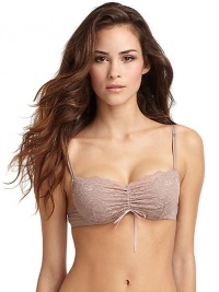 THE LOOKRuched floral lace overlayRuched, padded cups with underwire supportBow detailAdjustable spaghetti strapsBack strap with hook-and-eye closureTHE MATERIALPolyamide/elastaneFully linedCARE & ORIGINHand washMade in Italy THE LOOKRuched floral lace overlayRuched, padded cups with underwire supportBow detailAdjustable spaghetti strapsBack strap with hook-and-eye closureTHE MATERIALPolyamide/elastaneFully linedCARE & ORIGINHand washMade in Italy
