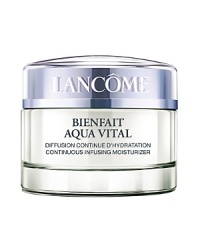 Infuse skin with fresh, oil-free hydration all day, see it glow with health. An ultra-charged moisture complex delivers 16 skin-essential elements to maintain skin's ideal moisture level. Results: Delivers oil-free, water-smooth, fresh moisture. Infuse skin with fresh, oil-free hydration all day, see it glow with health. An ultra-charged moisture complex delivers 16 skin-essential elements to maintain skin's ideal moisture level. Results: Delivers oil-free, water-smooth, fresh moisture.