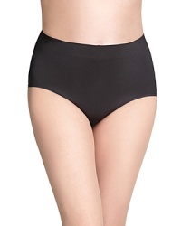 If you're an apple shape, maximize your assets with this control brief from Wacoal. Knitted in shaping gives your bottom more definition. Panels also lift your rear and smooth your mid section. Style #804177 If you're an apple shape, maximize your assets with this control brief from Wacoal. Knitted in shaping gives your bottom more definition. Panels also lift your rear and smooth your mid section. Style #804177
