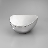 Designed by Neil Cohen, the sweeping piece features a flowing, organic rim with smoothly upswept sides and scooped handles for a look that is ready to take wing. The Butterfly casserole dish is gleaming and gorgeous, the piece comes in three sizes for a lifetime of usefulness and appreciation. Designed by Neil Cohen, the sweeping piece features a flowing, organic rim with smoothly upswept sides and scooped handles for a look that is ready to take wing. The Butterfly casserole dish is gleaming and gorgeous, the piece comes in three sizes for a lifetime of usefulness and appreciation.