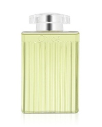 Modern musks fuse with sandalwood to enhance the warmth and sensuality of this delicate and feminine fragrance. Modern musks fuse with sandalwood to enhance the warmth and sensuality of this delicate and feminine fragrance.
