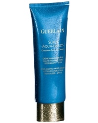 A truly precious anti-aging, moisturizing hand cream. For even the driest skin. The formula offers all the moisturizing and anti-aging powers of Super Aqua, as well as action to even out skin tone and protect the skin from the sun to prevent pigmentation marks and premature slackening. Immediately after application, the skin is soothed and protected. It remains hydrated for 6 hours after application and fine dehydration lines disappear. Leaving hands smooth, youthful, supple and even-toned. A truly precious anti-aging, moisturizing hand cream. For even the driest skin. The formula offers all the moisturizing and anti-aging powers of Super Aqua, as well as action to even out skin tone and protect the skin from the sun to prevent pigmentation marks and premature slackening. Immediately after application, the skin is soothed and protected. It remains hydrated for 6 hours after application and fine dehydration lines disappear. Leaving hands smooth, youthful, supple and even-toned.