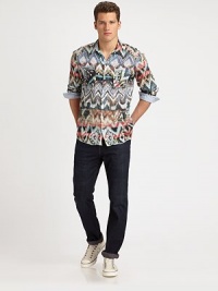 Tropical inspirations define this tailored classic, printed to perfection in fine cotton.ButtonfrontChest patch pocketsCottonMachine washImported Tropical inspirations define this tailored classic, printed to perfection in fine cotton.ButtonfrontChest patch pocketsCottonMachine washImported