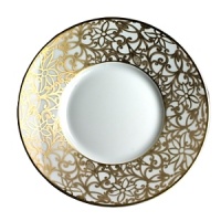 The very intricate design found on this pattern is directly inspired by the decorative motifs of the Rensaissance. This is evident on the metalwork and flatware pieces with engraved handles that were produced during that period in Toledo, Spain. This inspiration is picked up again in the plant-related theme of the design: leaves, vines and flowers interweave and form volutes, a characteristic ornamental motif of that period, created by spiraling scrolls and whorls. The very intricate design found on this pattern is directly inspired by the decorative motifs of the Rensaissance. This is evident on the metalwork and flatware pieces with engraved handles that were produced during that period in Toledo, Spain. This inspiration is picked up again in the plant-related theme of the design: leaves, vines and flowers interweave and form volutes, a characteristic ornamental motif of that period, created by spiraling scrolls and whorls.