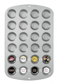 Wilton Recipe Right 24 Cup Mini Muffin Pan Wilton Recipe Right 24 Cup Mini Muffin Pan