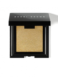 Bobbi's love for the beach inspired her limited edition Shimmer Cheek Glow. This skin-illuminating powder and gel hybrid gives cheeks that just back from vacation glow.