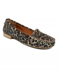 Sassy & spicy or cool & casual. The Corral moccasin flats by Lucky Brand transform to complement your style. Sassy & spicy or cool & casual. The Corral moccasin flats by Lucky Brand transform to complement your style.