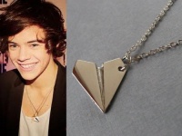 New One direction Harry Style Silver Paper Airplane Necklace w/Link Chain New One direction Harry Style Silver Paper Airplane Necklace w/Link Chain