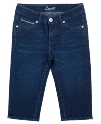 No skimping on style here. These skimmer jeans from Levi's will keep her cozy and fashionable all day long. No skimping on style here. These skimmer jeans from Levi's will keep her cozy and fashionable all day long.