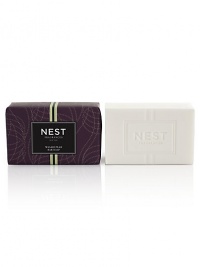 Anjou pear and fresh ozonic watery notes are infused with the essence of wasabi. This lightly scented French-milled bar soap contains shea butter and almond oil to create a rich, luxurious lather while cleansing and nourishing the skin. 8.8 oz. Anjou pear and fresh ozonic watery notes are infused with the essence of wasabi. This lightly scented French-milled bar soap contains shea butter and almond oil to create a rich, luxurious lather while cleansing and nourishing the skin. 8.8 oz.