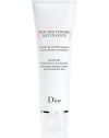 A gentle cleanser that delicately foams away makeup and impurities, while reducing inflammation and dehydration. 4.5 oz. 