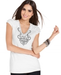 Chic beading at the neckline and chest makes this petite tee from Alfani stand out from the crowd! Chic beading at the neckline and chest makes this petite tee from Alfani stand out from the crowd!