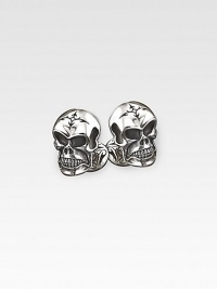 A hint of individuality comes in sterling silver links styled with a unique skull design. From the UnKaged Collection ¾ X ½ Made in USA A hint of individuality comes in sterling silver links styled with a unique skull design. From the UnKaged Collection ¾ X ½ Made in USA