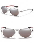 Ray-Ban adds a stylish element to the iconic aviator with textural printed arms.