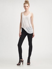 The ease of leggings in a dress-it-up-or-down dark rinse denim.THE FITFittedMedium rise, about 8Inseam, about 30THE DETAILSZip flyFive-pocket style96% cotton/4% roicaMachine washMade in USA of imported fabricModel shown is 5'10 (177cm) wearing US size 4. The ease of leggings in a dress-it-up-or-down dark rinse denim.THE FITFittedMedium rise, about 8Inseam, about 30THE DETAILSZip flyFive-pocket style96% cotton/4% roicaMachine washMade in USA of imported fabricModel shown is 5'10 (177cm) wearing US size 4.