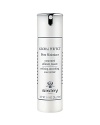 Global Perfect is a powerful skin-enhancing concentrate with all-around corrective, preventative and treating action. At any age, it erases pores, smooths the skin's micro-relief and ensures a flawless texture day after day.Apply once or twice daily to cleansed skin, alone or under your usual skincare products. Non-comedogenic. All skin types, including sensitive skin.