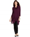 Looking for the perfect topper to leggings this season? Look no further than Cha Cha Vente's swingy tunic.