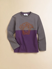 A long-sleeved cotton tee with Medusa piping.CrewneckLong sleevesPullover style96% cotton/4% elastaneMachine washImported A long-sleeved cotton tee with Medusa piping.CrewneckLong sleevesPullover style96% cotton/4% elastaneMachine washImported