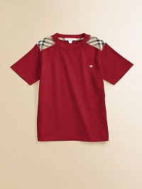 A basic tee, distinguished by woven check patches at the shoulders and an embroidered logo on the front.Ribbed crewneck Short sleeves Cotton; machine wash ImportedPlease note: Pattern may vary. A basic tee, distinguished by woven check patches at the shoulders and an embroidered logo on the front.Ribbed crewneck Short sleeves Cotton; machine wash ImportedPlease note: Pattern may vary.